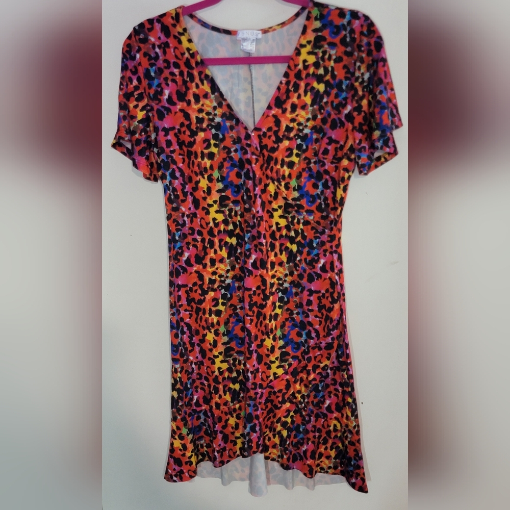 VENUS Multicolor Animal Print V-Neck Dress Size Medium
